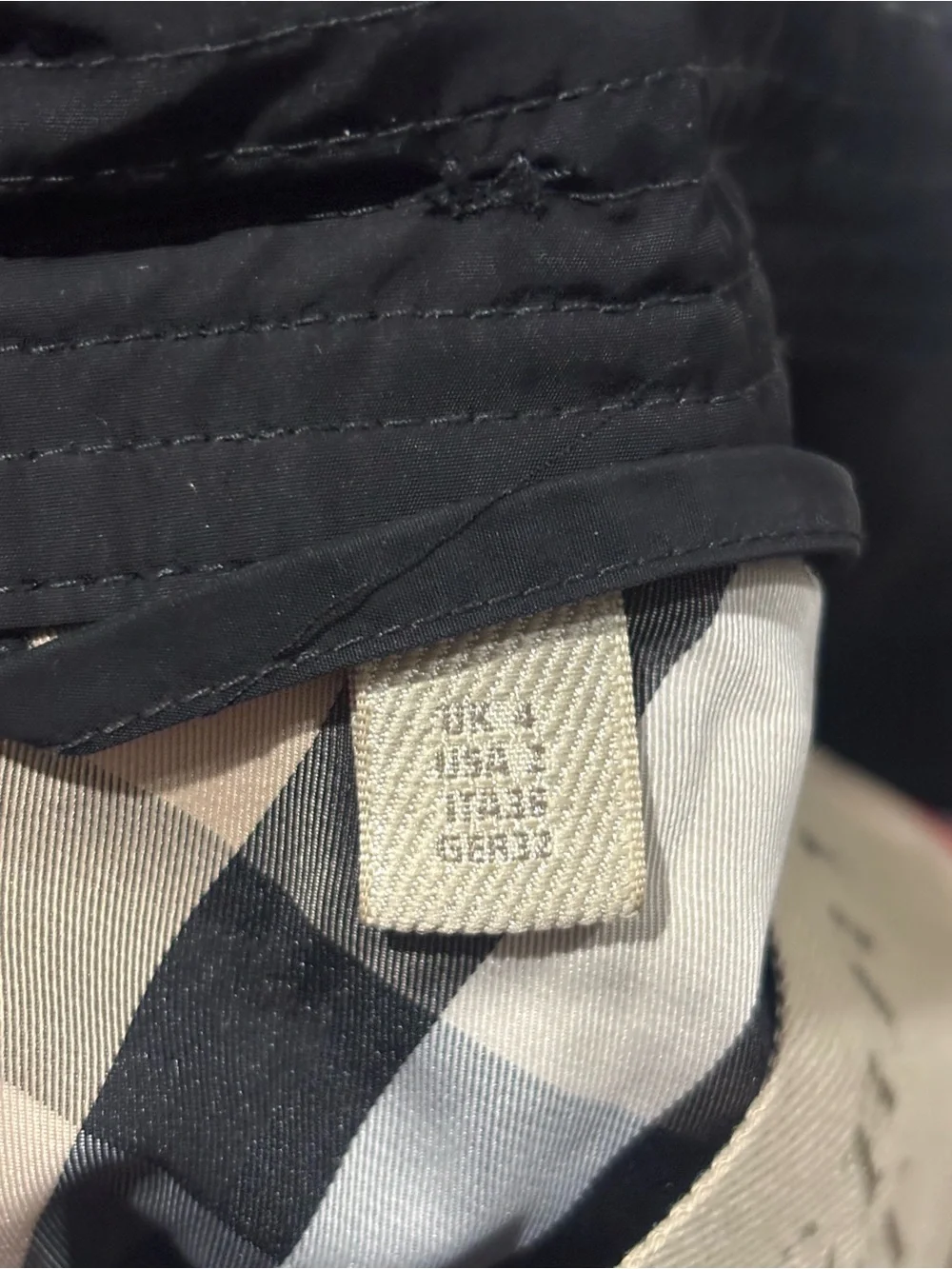 Burberry Black Trench Coat with Signature Check Lining - Picture 5 of 5